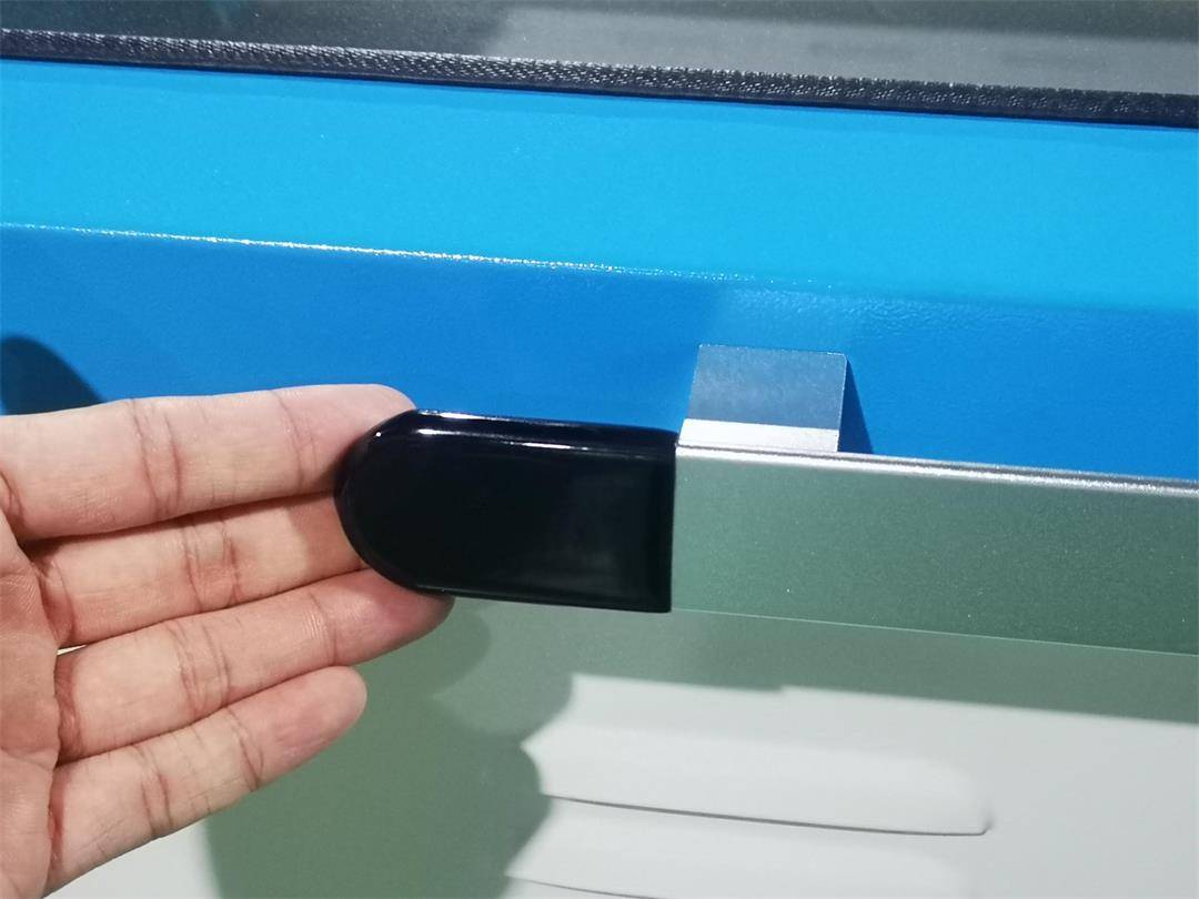 Protective sheath on Nova Series laser cutting machine