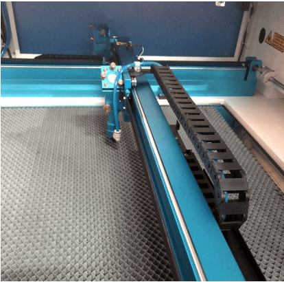 Laser cutter lubrication maintenance