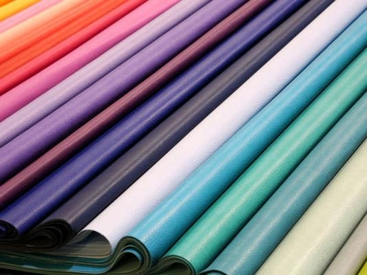 PVC-free PU leather for laser engraving