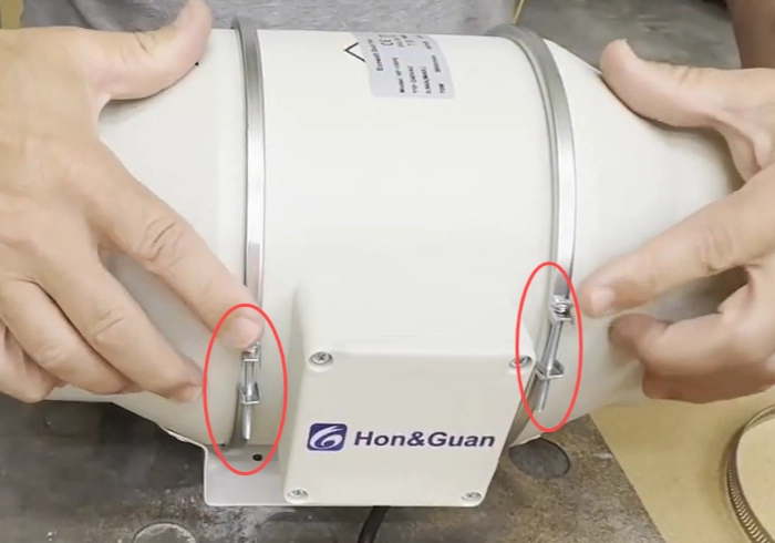 Band clamp on the exhaust fan