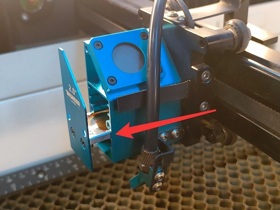 bolt 2.0 inch lens place