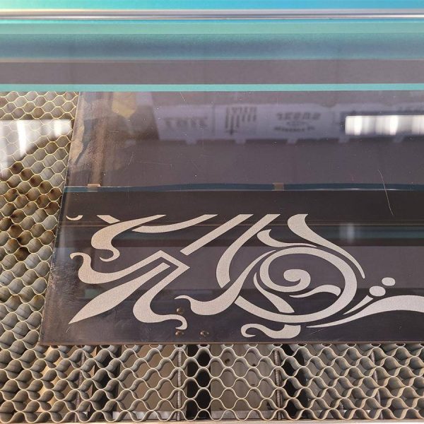 Laser etching glass gift sample