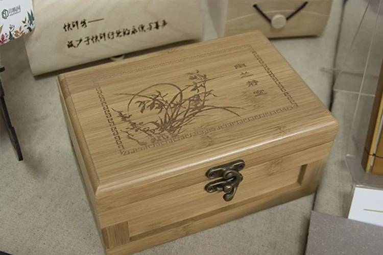 bamboo box with laser pattern