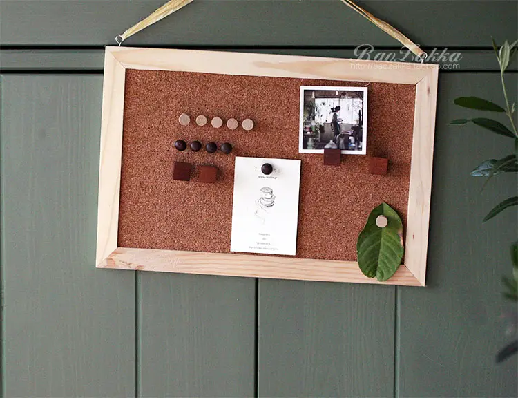 cork notic board