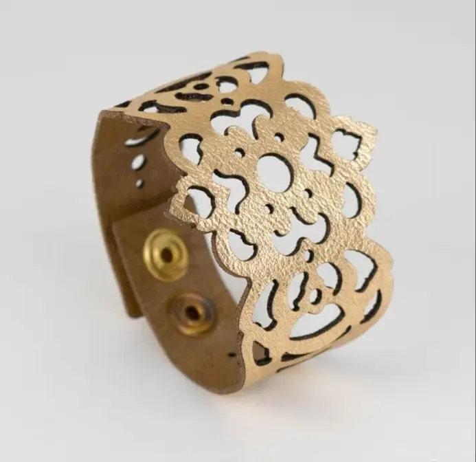 laser engraving jewelry bracelet