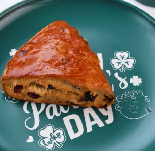 use StPatricks Day plates