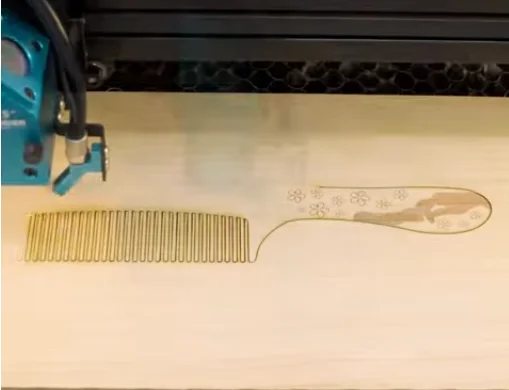 laser cutting Mother's Day comb