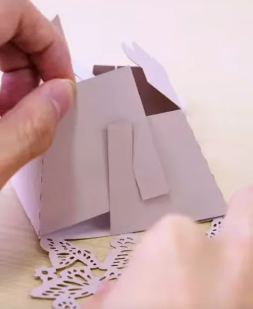 assemble laser cutting butterfly candy box