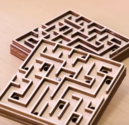 laser cutting ball in maze toy
