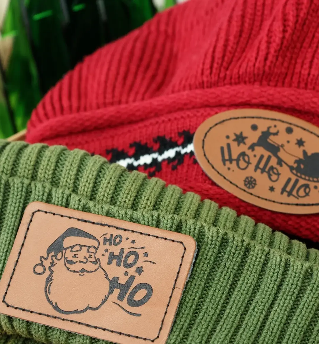 Beautiful leather labels made with thunder laser aurora fiber