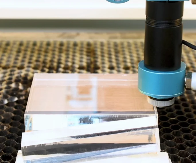 Nova Plus 51 60W RF CO₂ laser machine can cut through a 20mm acrylic easily