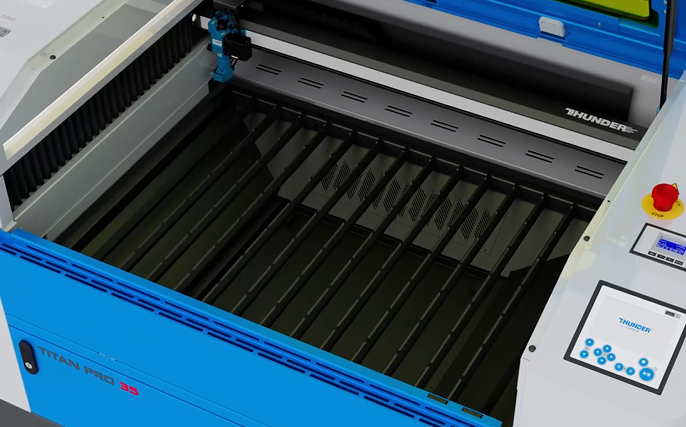 The knife blade table used in Thunder Laser Titan machine