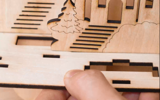 assemble the christmas decor