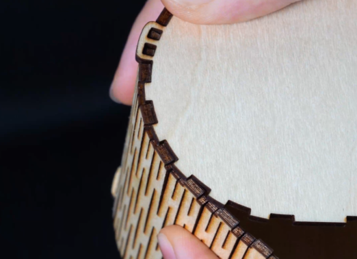 Assemble the tissue box